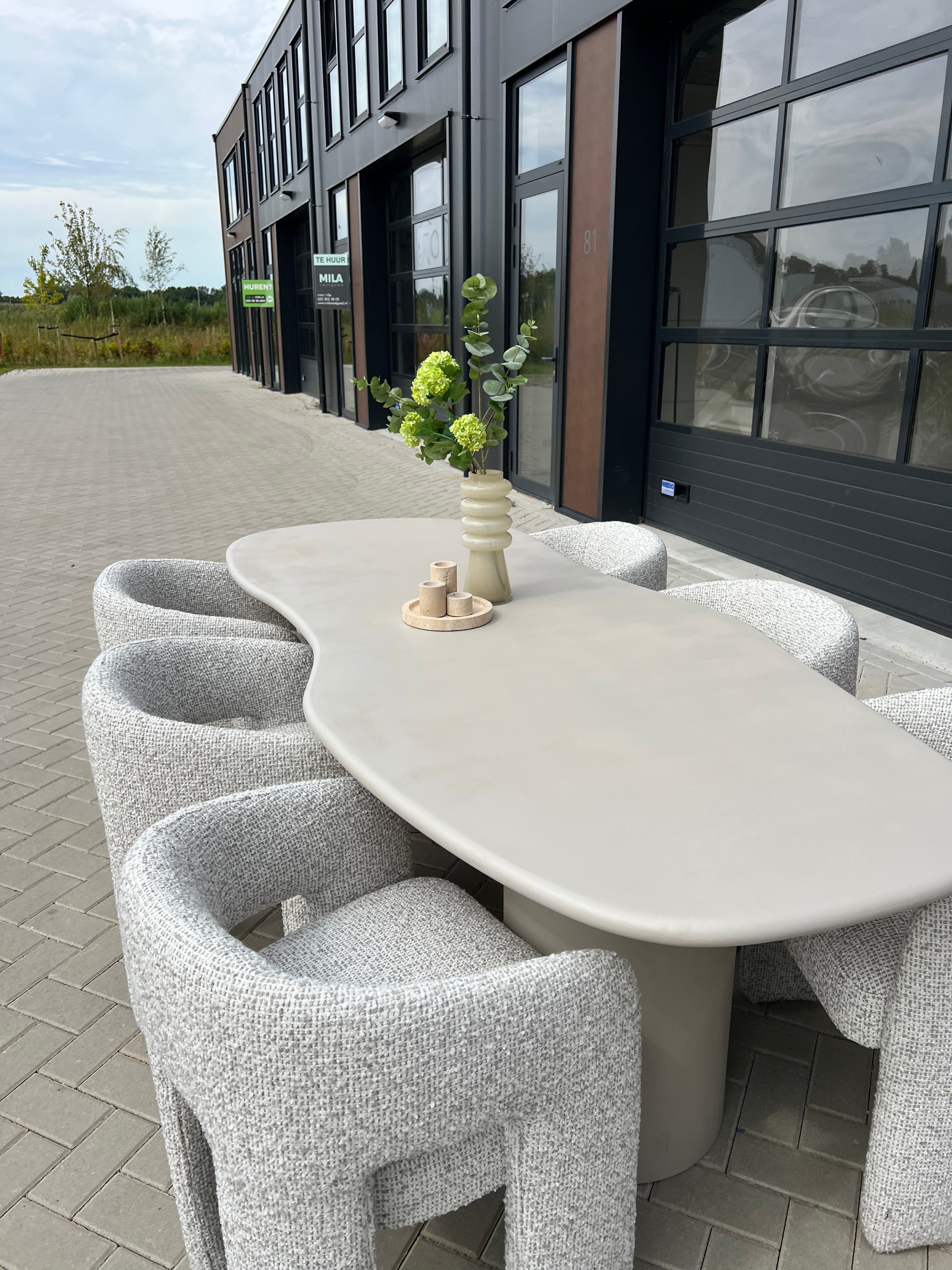 Japandi Eettafel Betonlook,  Beige 200cm